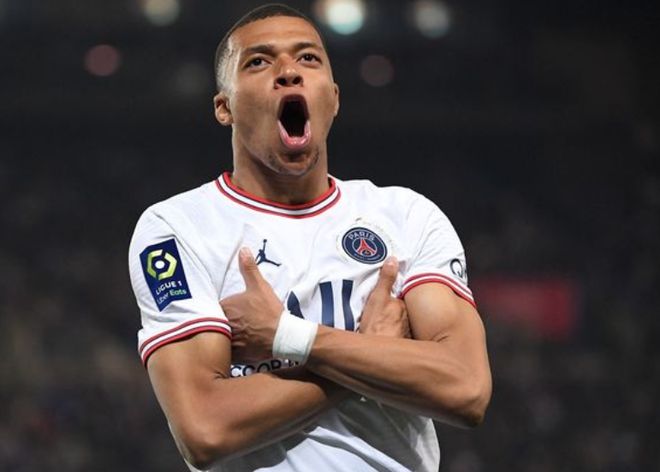 内线老将霍福德状态低迷，勇士究竟还要信任他多久？