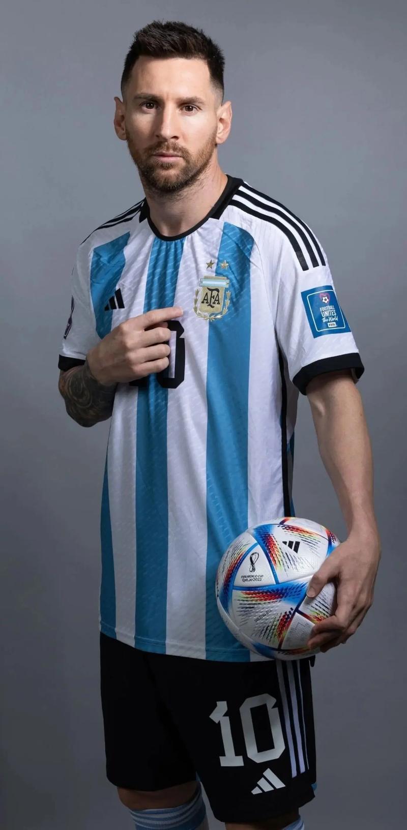 NBA-勇士主场对阵雄鹿 格林与裁判再起争执