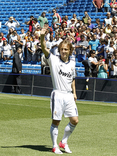 《圣歌》服务器将于1月12日正式关闭 运营七年终迎落幕