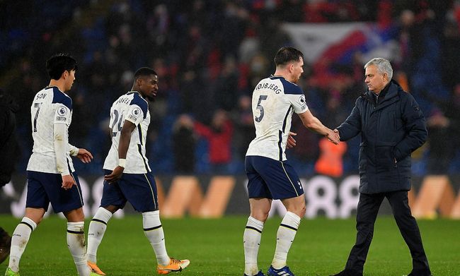 库里仅得7分，勇士仍22分大胜！2年682万底薪奇兵23分成头号功臣