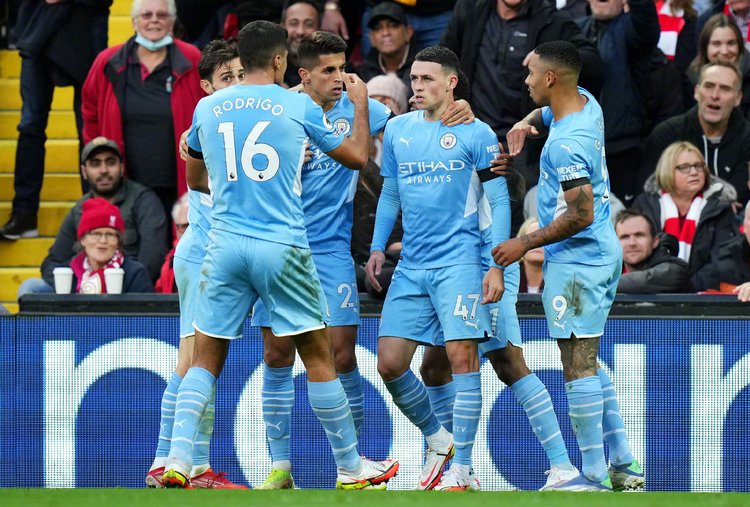 爆大冷！汤普森梦回巅峰，双状元空砍47+21+12，一战认清5名球星